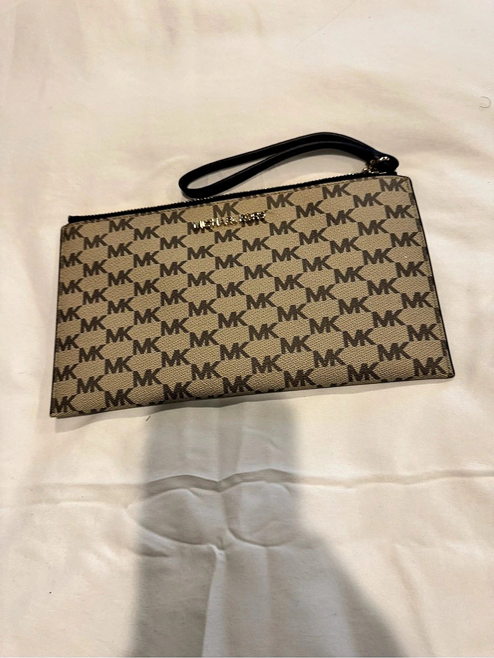 Michael Kors Jet Set Signature Logo Smartphone Wristlet Brown & Black